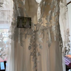 Brand new Allure Wilderly Bride Dress